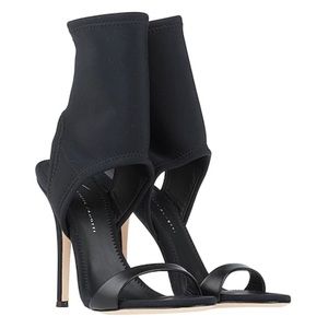 Giuseppe Zanotti Black sandal.  Size 37.5